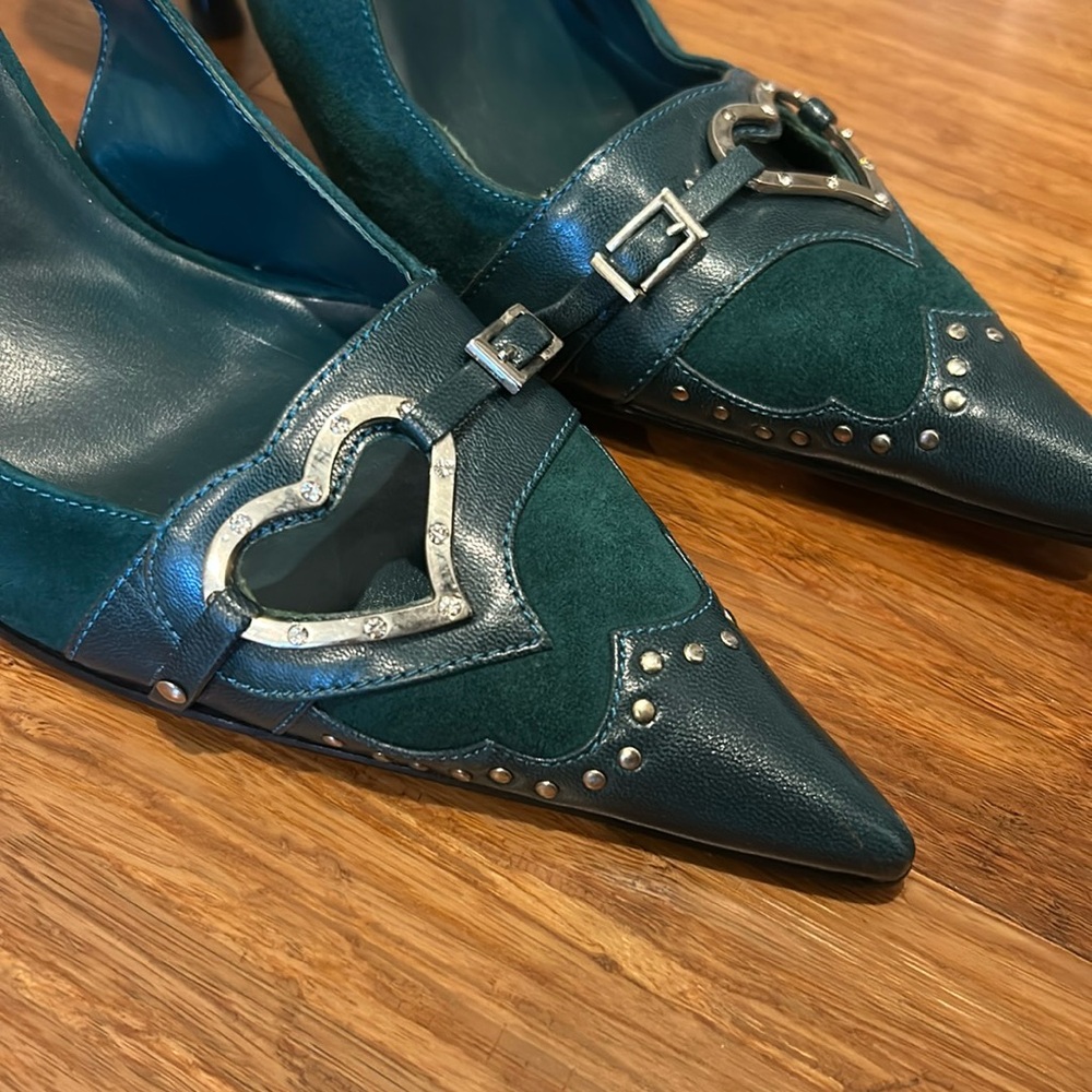 Steve Madden Vintage Teal Heart-Detail Heels 7.5 - Picture 5 of 8